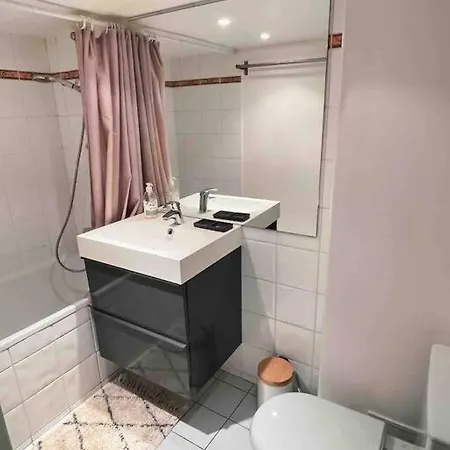 Superbe 50m2 Central Proche Transports